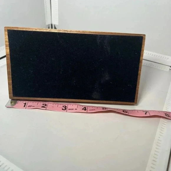 Vintage US Army Wooden Pen Holder With Medals - Picture 5 of 6